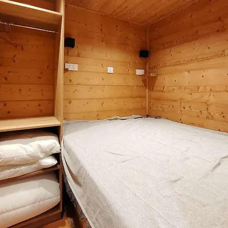 Somptueux Renove, 4 Pers., Au Pied Des Pistes - Fr-1-545-57 Daire *