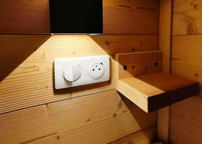 Somptueux Renove, 4 Pers., Au Pied Des Pistes - Fr-1-545-57 Daire Val Thorens